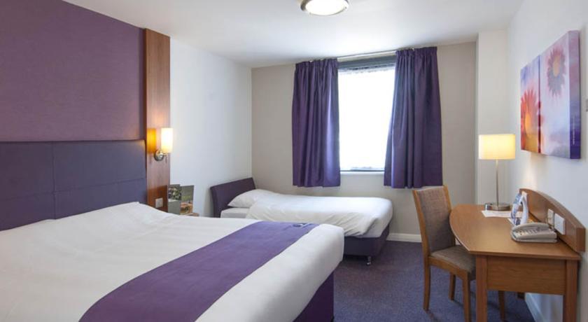 Premier Inn Chester Central - North 객실 사진