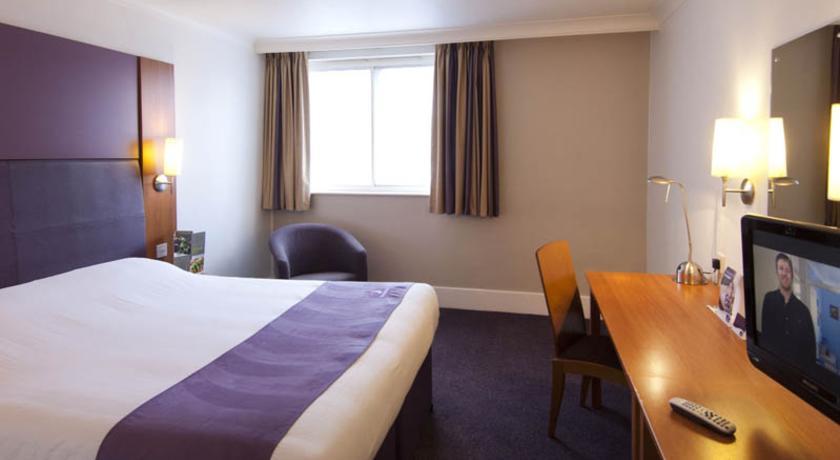 Premier Inn Chester Central - North 외부 사진