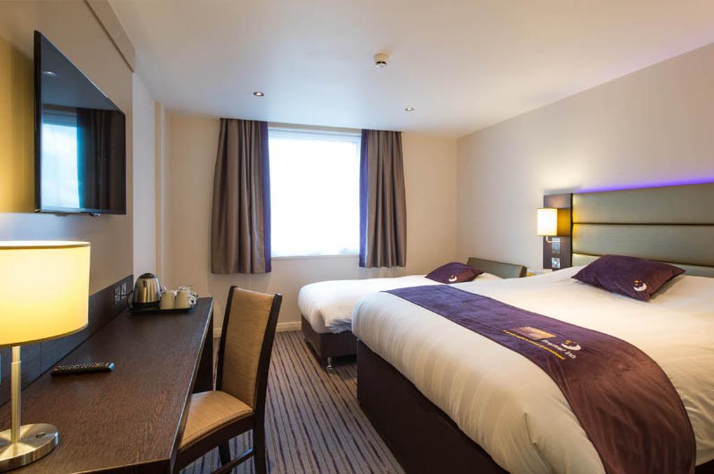 Premier Inn Chester Central - North 외부 사진