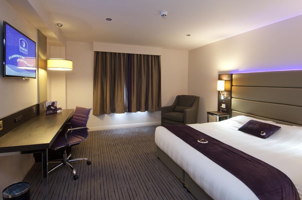 Premier Inn Chester Central - North 외부 사진